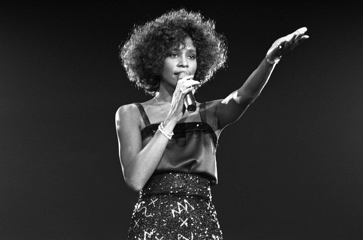 Whitney Houston și demonii ei