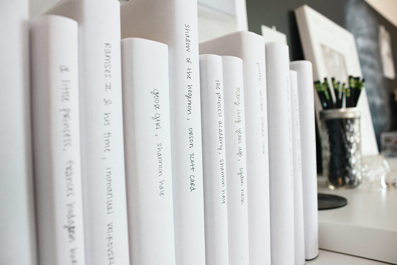 Noutăți editoriale februarie 2021 (săptămâna 1) – Memorialistică. Roman grafic. Psihologie